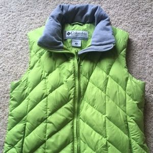 Columbia Women's Green Puffer Vest  Size M